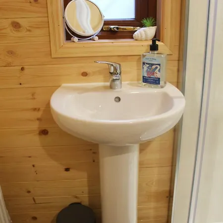 Sea Crest Pods Donegal Lodge